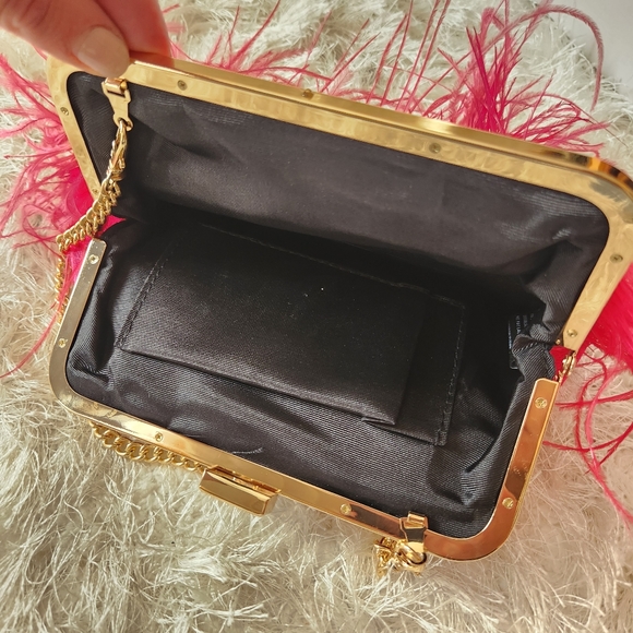 PARTY TIME Fuschia Feather Purse - Picture 7 of 12